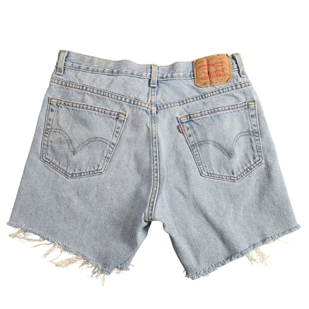 Levi's 505 Denim Shorts Mens W34 Light Wash Cutoff Raw Hem Vintage Casual Summer - Picture 2 of 8